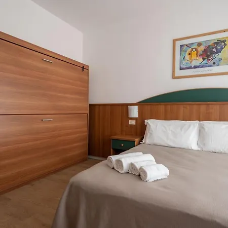 Otel Boston 3 Stelle Superior Frontemare 3*