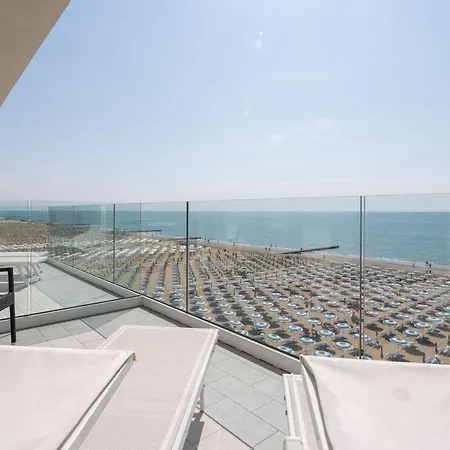 Otel Boston 3 Stelle Superior Frontemare Lido di Jesolo