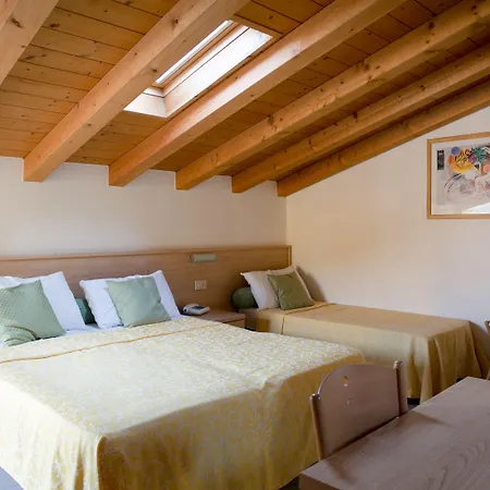 Boston 3 Stelle Superior Frontemare 3* Τζεσόλο Λίντο