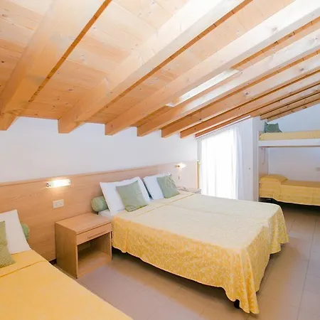 Boston 3 Stelle Superior Frontemare 3*