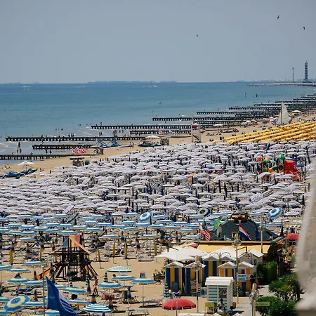 Boston 3 Stelle Superior Frontemare Ξενοδοχείο Τζεσόλο Λίντο