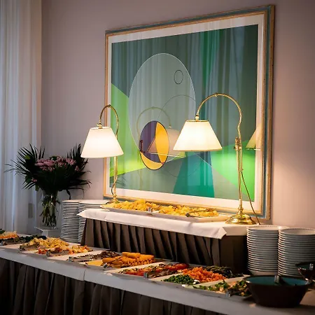 Boston 3 Stelle Superior Frontemare 3* Τζεσόλο Λίντο