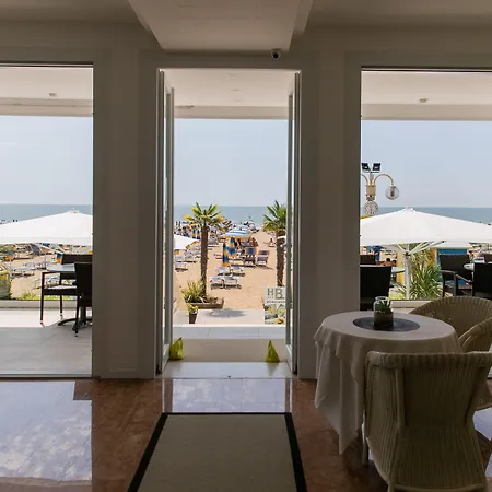 Ξενοδοχείο Boston 3 Stelle Superior Frontemare Τζεσόλο Λίντο