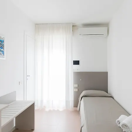 Boston 3 Stelle Superior Frontemare 3*