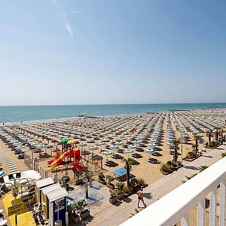 Boston 3 Stelle Superior Frontemare Lido di Jesolo