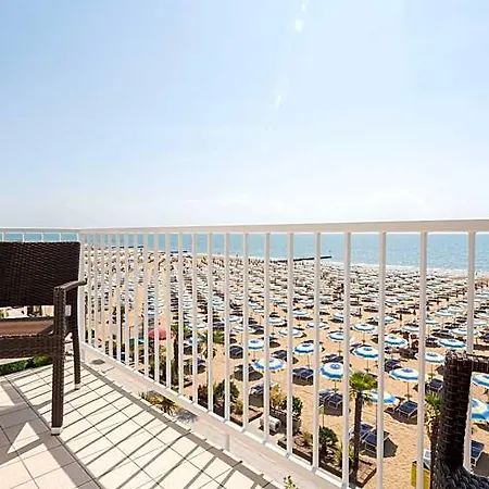 Boston 3 Stelle Superior Frontemare 3* Lido di Jesolo