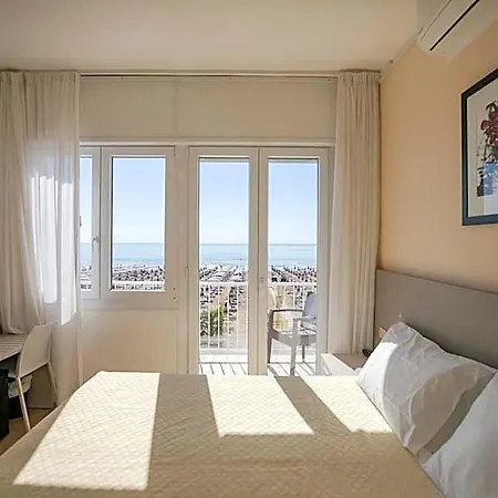فندق Boston 3 Stelle Superior Frontemare 3*