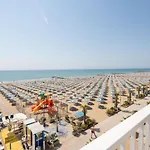 Boston 3 Stelle Superior Frontemare Hotel 3*