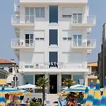 Hotel Boston 3 Stelle Superior Frontemare Lido di Jesolo